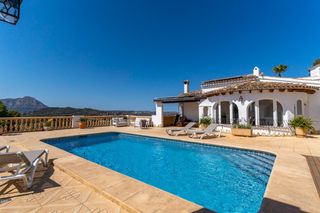 Xalet a Cap Martí - El Tossalet - Pinomar. Exclusiva vivienda con vistas panorámicas al montgó y al mar