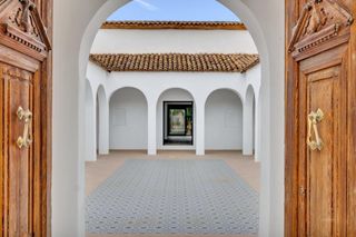 Xalet a La Granadella - Costa Nova. Bonito finca de estilo andaluz totalmente reformada