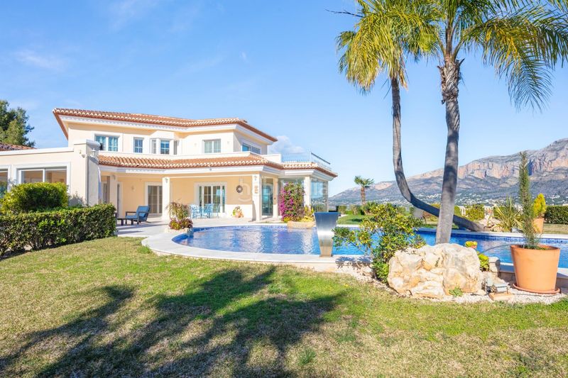 Foto 7c6e347a-a477-46ab-b4b8-e5ac72fddc17. Xalet amb aparcament a Partida Comunes-Adsubia Xàbia