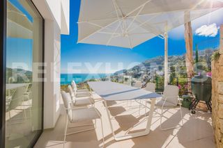 Chalet à Centro Ciudad. Diseño moderno en su máxima expresión a solo 300 metros de la pl