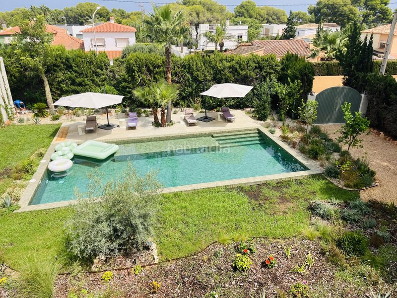Foto d8ef9474-2023-4e8e-bd9e-9c1e4d1cc3fc. Xalet amb aparcament piscina a Las Rotas / Les Rotes Dénia