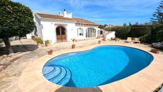 Chalet en La Granadella - Costa Nova. Villa tradicional mediterránea costa nova