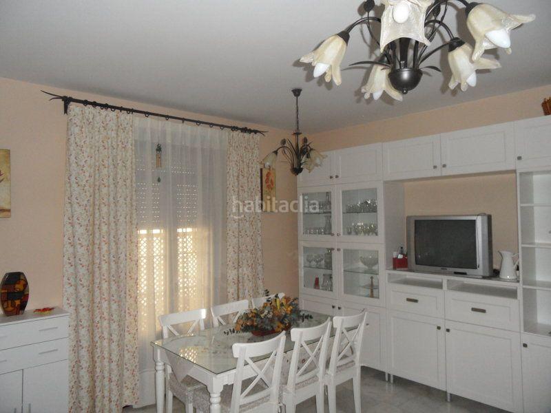 Foto ad0df673-1ec4-4a6a-8e60-ea3aad857433. Piso ideal pareja en Madre de Dios Jerez de la Frontera