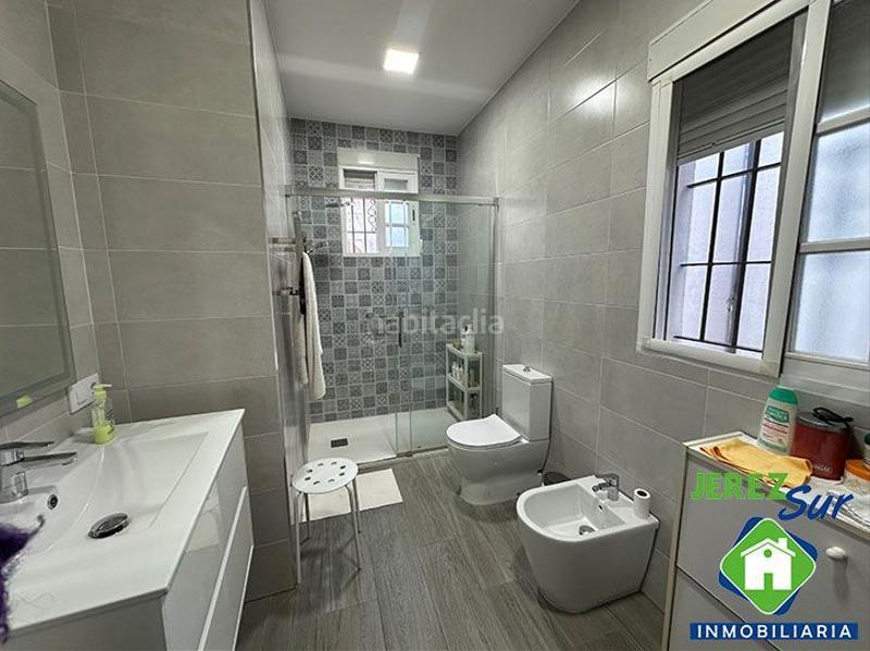 Foto 1d093b60-db3e-423a-8553-5e722e5c24d7. Casa adossada a Centro Jerez de la Frontera