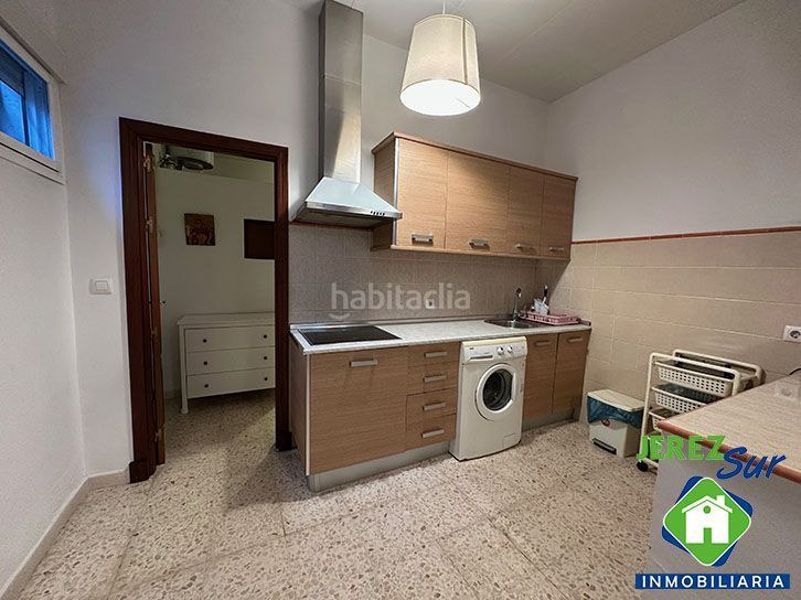 Foto 294eed63-19a1-42d3-b756-f0fa320dcadd. Casa adossada a Centro Jerez de la Frontera