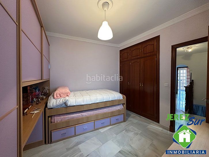 Foto 6621dee9-1ec7-43d5-befa-7c2949bed79a. Casa adossada a Centro Jerez de la Frontera