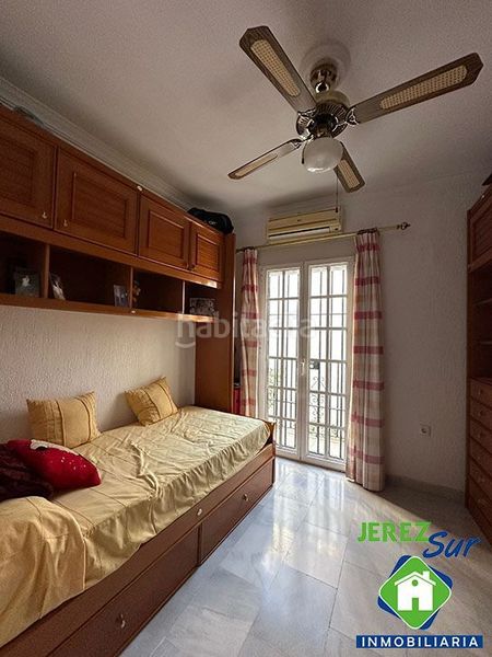 Foto 7622ff1a-a057-47d4-b809-2982eef925f2. Casa adossada a Centro Jerez de la Frontera