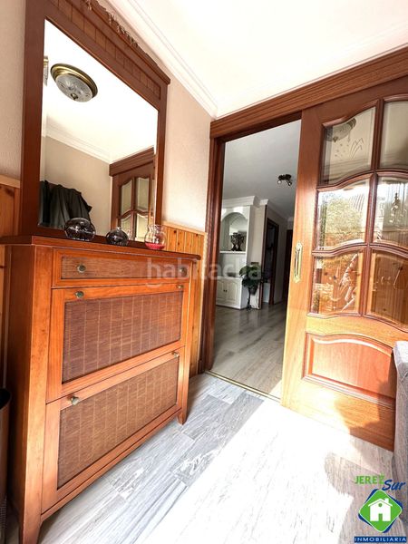Foto 2bac4eb7-d884-4b5f-b4d8-31a5f2993bd0. Casa adossada amb calefacció aparcament a El Altillo Jerez de la Frontera