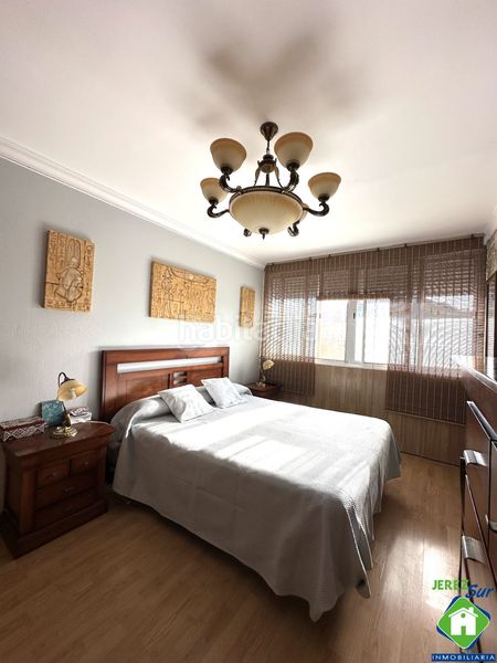 Foto 4f0463d2-2b66-434c-ab09-3ae2420c4791. Casa adossada amb calefacció aparcament a El Altillo Jerez de la Frontera