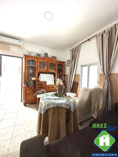 Foto 0bb684c6-4adb-4365-bdc8-1e1f4b681817. Casa a La Plata Jerez de la Frontera