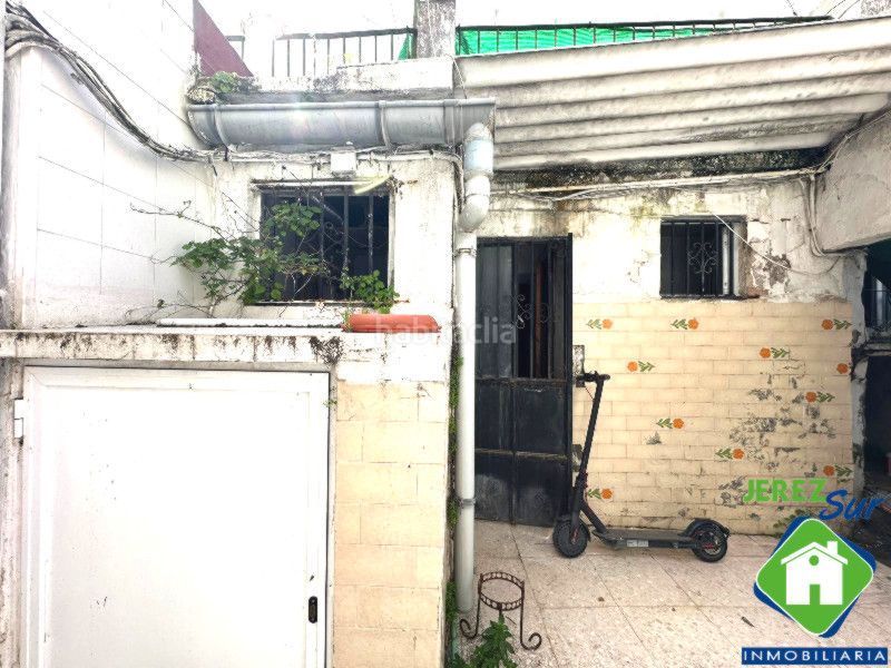 Foto d7e52e88-af02-4ba1-b460-3dcf54630f9a. Casa a La Plata Jerez de la Frontera