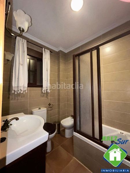 Foto a4c5631d-17f4-4abb-add1-db4809dcea65. Casa amb calefacció piscina a Arcos de la Frontera