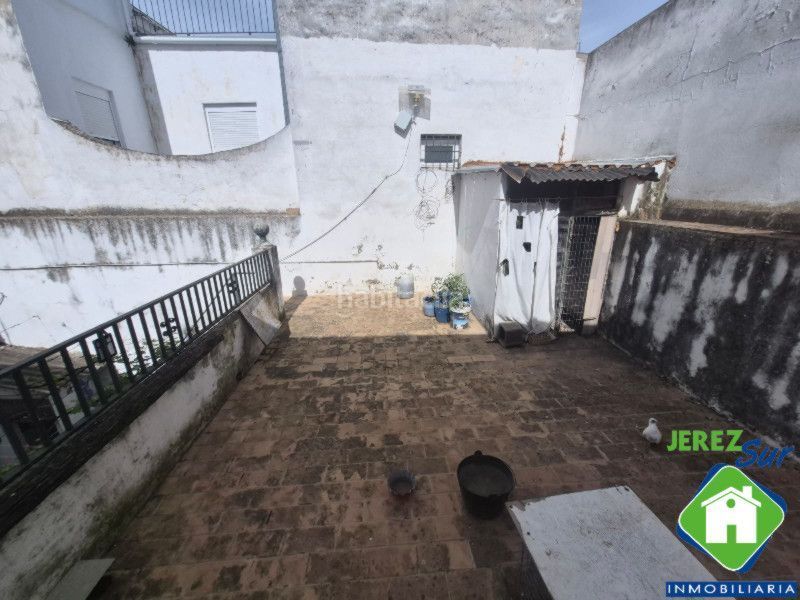 Foto 1b99708d-bd3e-4839-a0ab-56e293f9258e. Casa amb aparcament a Madre de Dios Jerez de la Frontera