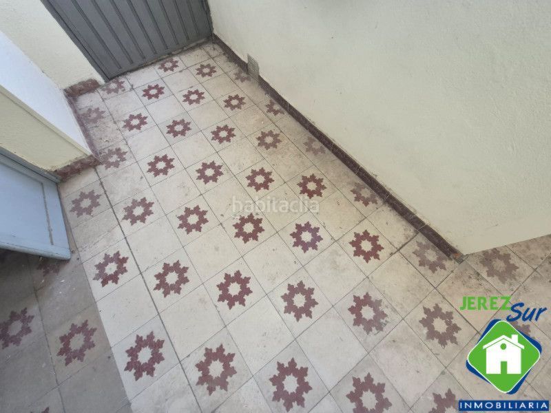 Foto 6f4076a8-6d71-4ec2-a43a-d34c764e4c74. Casa amb aparcament a Madre de Dios Jerez de la Frontera