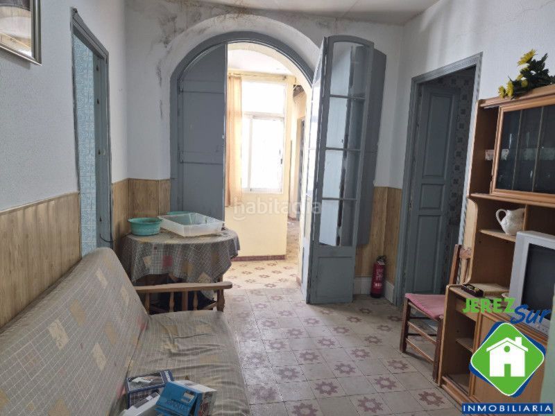 Foto cbe90ce5-ecd3-417d-b7fa-36c0e5f8bb6c. Casa amb aparcament a Madre de Dios Jerez de la Frontera