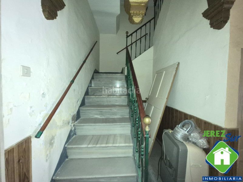 Foto d03588de-3c09-4c0d-a1f5-bcd08299d918. Casa amb aparcament a Madre de Dios Jerez de la Frontera