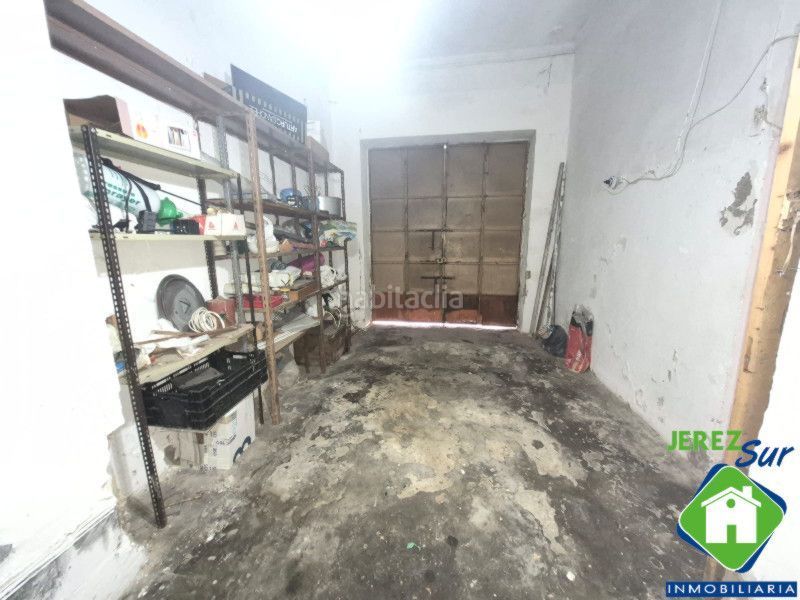 Foto f0bd4699-ce3f-4b1d-97cf-8f58f0f29660. Casa amb aparcament a Madre de Dios Jerez de la Frontera