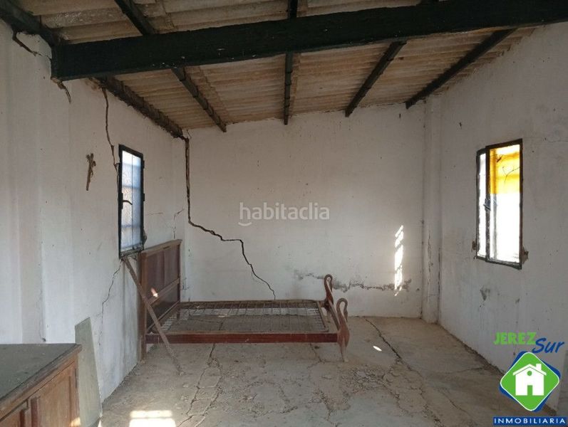 Foto 6e425650-2bf0-4287-b07a-5b3bb9634686. Rural plot in Santiago - Coronación Jerez de la Frontera