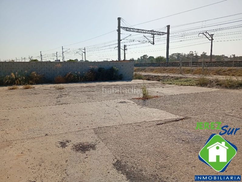 Foto 09884fcb-0029-4557-9af1-c9b71f3d959a. Terreno residencial oportunidad de inversión! amplia parcela con gran potencial en la zona de guadalcacín en Jerez de la Frontera