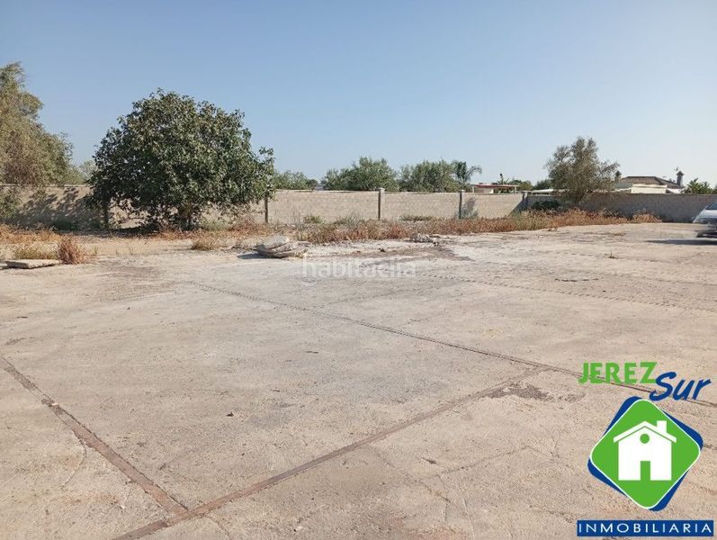 Foto 56fff7a2-024f-4028-a6fb-762d3a478c5d. Terreno residencial oportunidad de inversión! amplia parcela con gran potencial en la zona de guadalcacín en Jerez de la Frontera