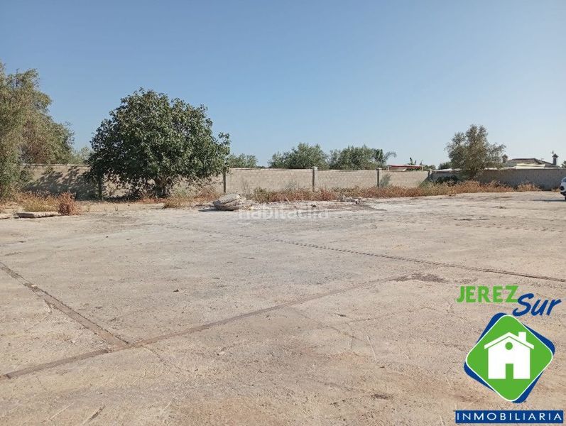 Foto 7a9832c5-5cb6-4fff-bdd1-3f4de586cb9b. Terreno residencial oportunidad de inversión! amplia parcela con gran potencial en la zona de guadalcacín en Jerez de la Frontera