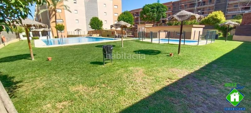 Foto 3a41946d-aefb-47c0-ad68-43cd18225e45. Pis amb piscina a Chapín - Campus Universitario - Navinco Jerez de la Frontera