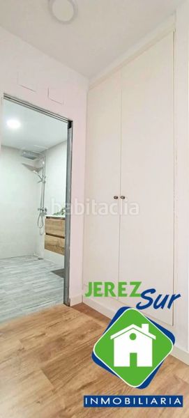 Foto c4b8edfe-8f19-4145-be4e-c1aeaf8ffe3d. Pis amb piscina a Chapín - Campus Universitario - Navinco Jerez de la Frontera