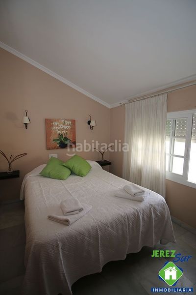 Foto 1c9cc1e6-4b52-43d9-86c5-6081fa040626. Casa adossada amb calefacció a Vallesequillo Jerez de la Frontera