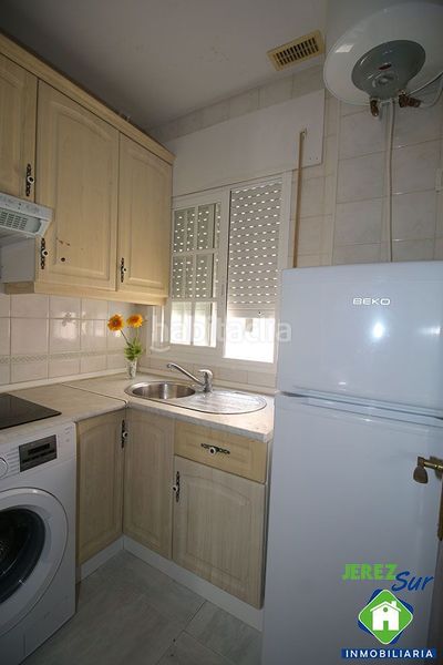Foto 1de92bb9-f480-4d5b-838d-a2b853fcb6f1. Casa adossada amb calefacció a Vallesequillo Jerez de la Frontera