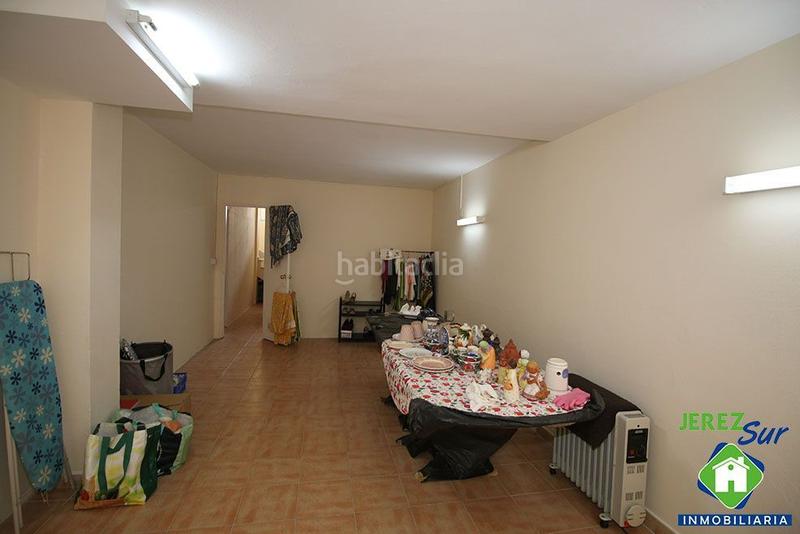 Foto c11b4a77-5b6c-4a6a-bdbf-cf5f30a900e0. Casa adossada amb calefacció a Vallesequillo Jerez de la Frontera