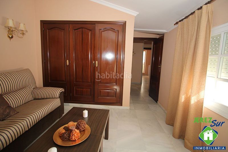 Foto da383549-c218-47a9-ae2e-64205b26c2e6. Casa adossada amb calefacció a Vallesequillo Jerez de la Frontera