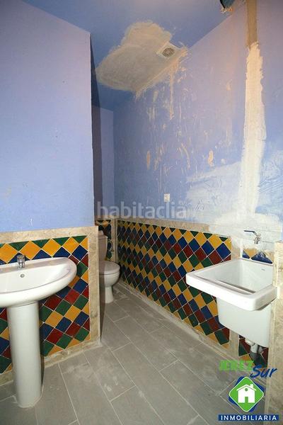 Foto 5d9489bd-68de-44d9-b948-0e28e04fe9af. Alquiler local comercial centro maria antonia de jesus tirado en Jerez de la Frontera
