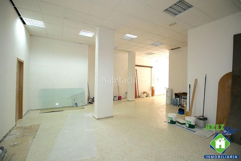 Foto d12a6ac7-1877-4709-824c-8fad1c70c1bb. Alquiler local comercial centro maria antonia de jesus tirado en Jerez de la Frontera