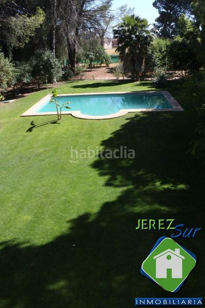 Foto 569a49d2-8c8e-43aa-a8f4-a42ac3f16c1d. Terreno residencial chalet en gran parcela en Parque Atlántico - Ronda este Jerez de la Frontera