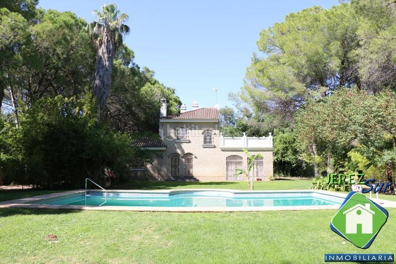 Foto ab288936-a9e2-4a23-9aed-f0a5a47115c0. Terreno residencial chalet en gran parcela en Parque Atlántico - Ronda este Jerez de la Frontera