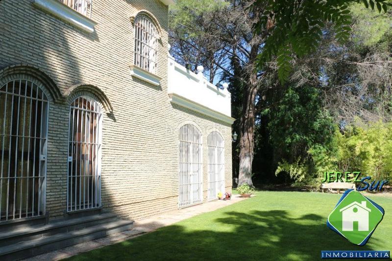 Foto d66e8558-8d5c-4efc-a207-f7a6fd31c9ba. Terreno residencial chalet en gran parcela en Parque Atlántico - Ronda este Jerez de la Frontera