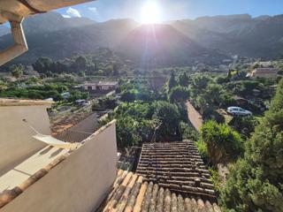Maison jumelée à Sóller. Chalet adosado con encanto mallorquin con vista a la tramuntana