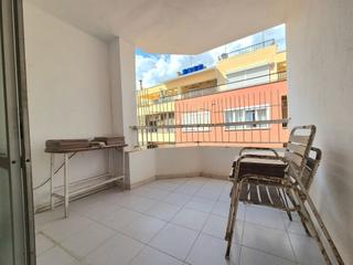 Etagenwohnung in Foners. Piso en foners