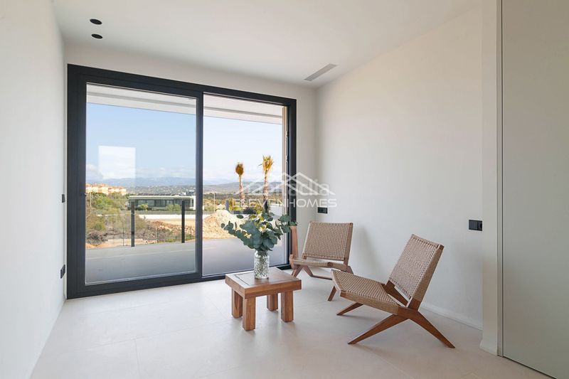 Foto c582246f-a1f8-4081-bda8-89d819101b14. Casa amb calefacció piscina a Son Gual Palma de Mallorca