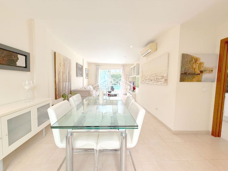 Foto eff3910e-bd95-4eb0-8c10-2d5db9bef03a. Casa adossada amb calefacció piscina a Son Dameto Palma de Mallorca