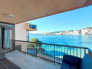 Flat  Rei jaume i. Piso en primera línea de mar