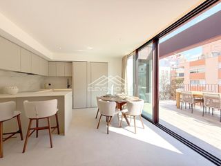 Àtic a Santa Catalina. Ático de diseño en santa catalina , vida urbana y exterior priva