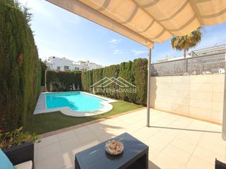 Semi detached house in Son Dameto. Chalet adosado en zona colegios con piscina privada!
