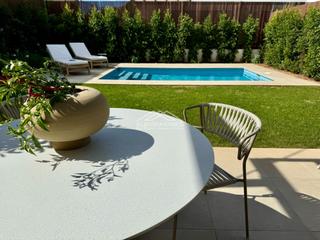 Semi detached house in Carrer falco  8. Maravilloso pareado a estrenar completamente amoblado