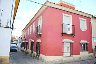Ground floor in Posadas. Piso en venta en calle fernandez de santiago en el pueblo de pos