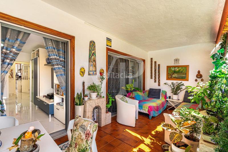 Foto 329c5ee5-432e-471e-a747-6096f0a4b151. Rez-de-chaussée avec piscine dans Los Cristianos Arona