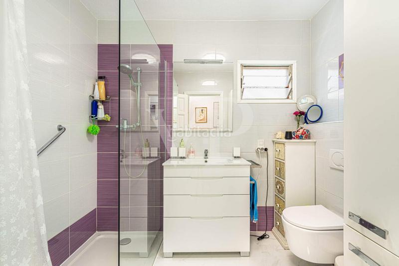 Foto 43f06aed-142b-404b-aa6f-4daec9efdd01. Rez-de-chaussée avec piscine dans Los Cristianos Arona