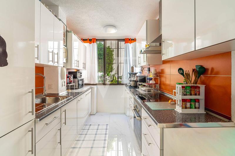 Foto 90e5c351-2d76-40a2-b20d-bfa54697d3f5. Rez-de-chaussée avec piscine dans Los Cristianos Arona