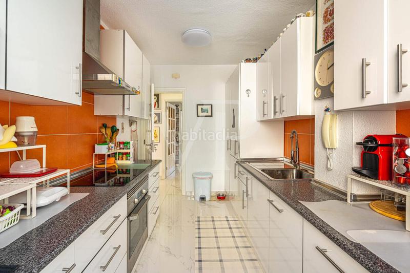 Foto 9af837d4-ec24-44b7-9fec-05028e2733c8. Rez-de-chaussée avec piscine dans Los Cristianos Arona