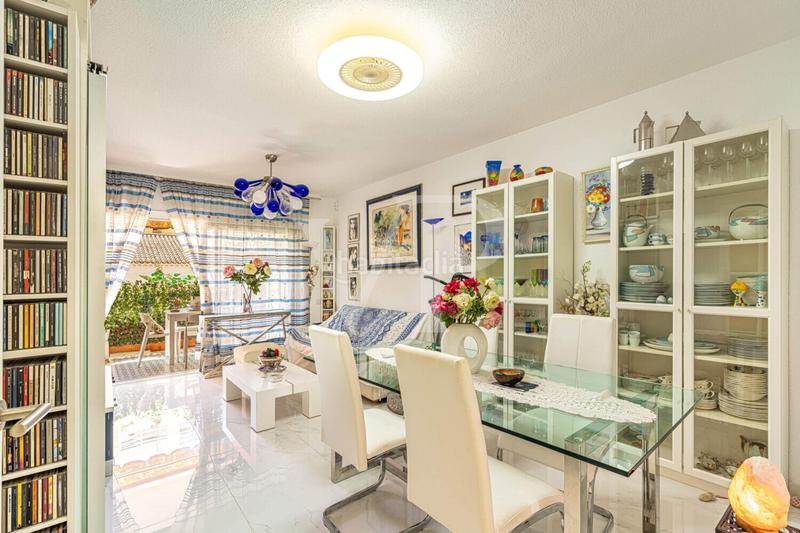 Foto c229a6e8-d7f8-49e9-80f6-067dcc3f36e1. Rez-de-chaussée avec piscine dans Los Cristianos Arona